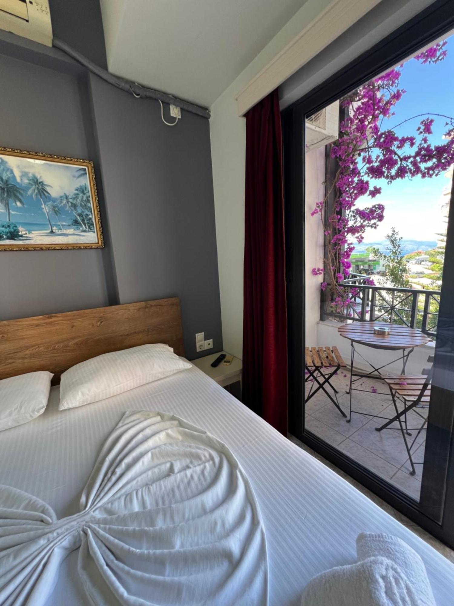 Prive City Hotel Sarande Exterior photo