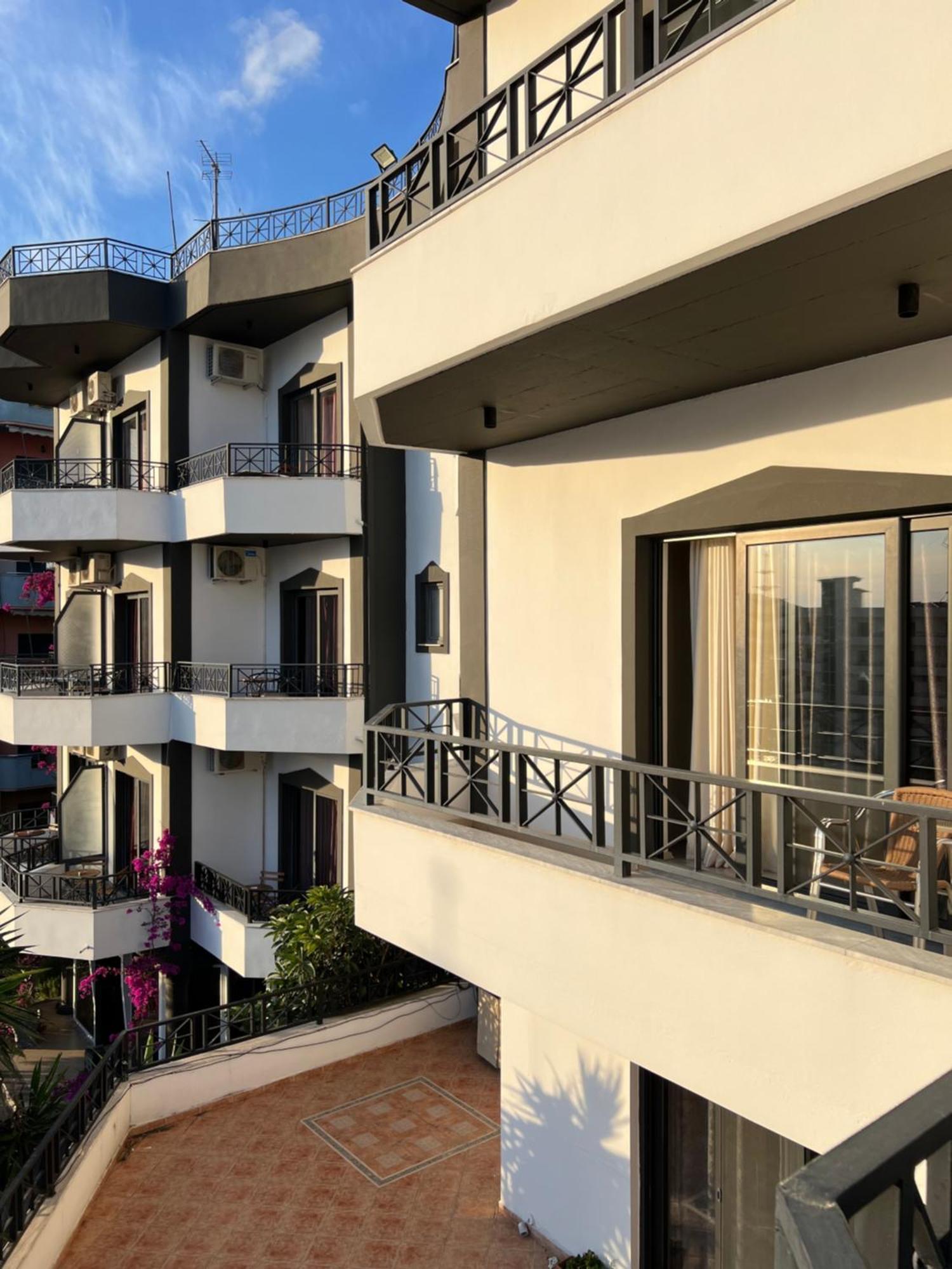 Prive City Hotel Sarande Exterior photo
